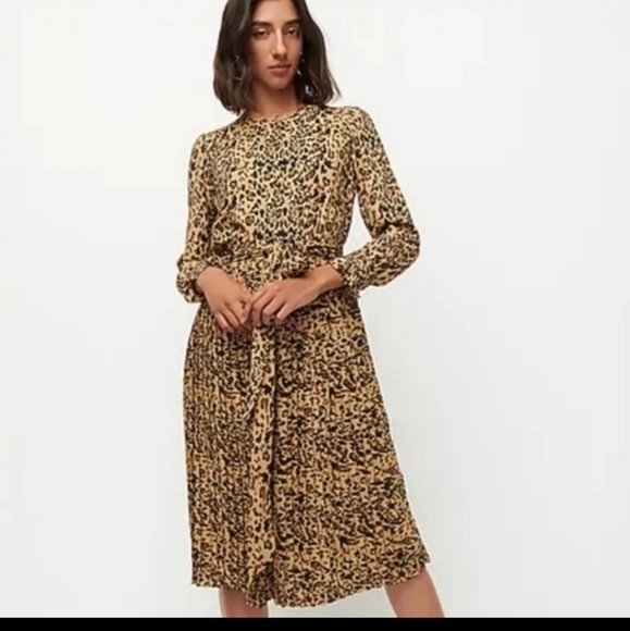 J. Crew Dresses & Skirts - J.Crew long sleeve leopard midi dress